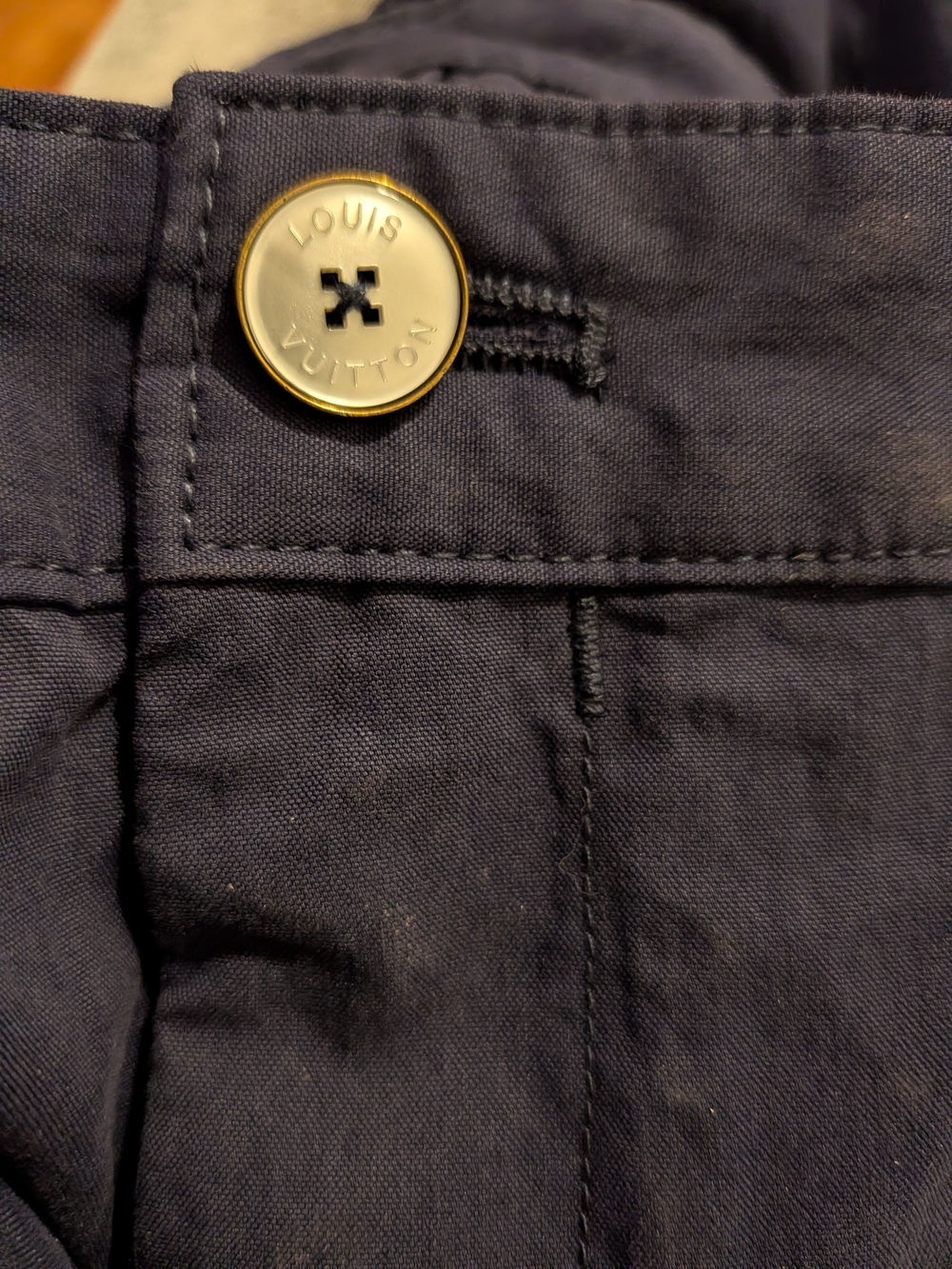 SS25 Louis Vuitton Men’s Dark Navy Denim Shorts with Leather LV Patch AUTHENTIC - Picture 5 of 8